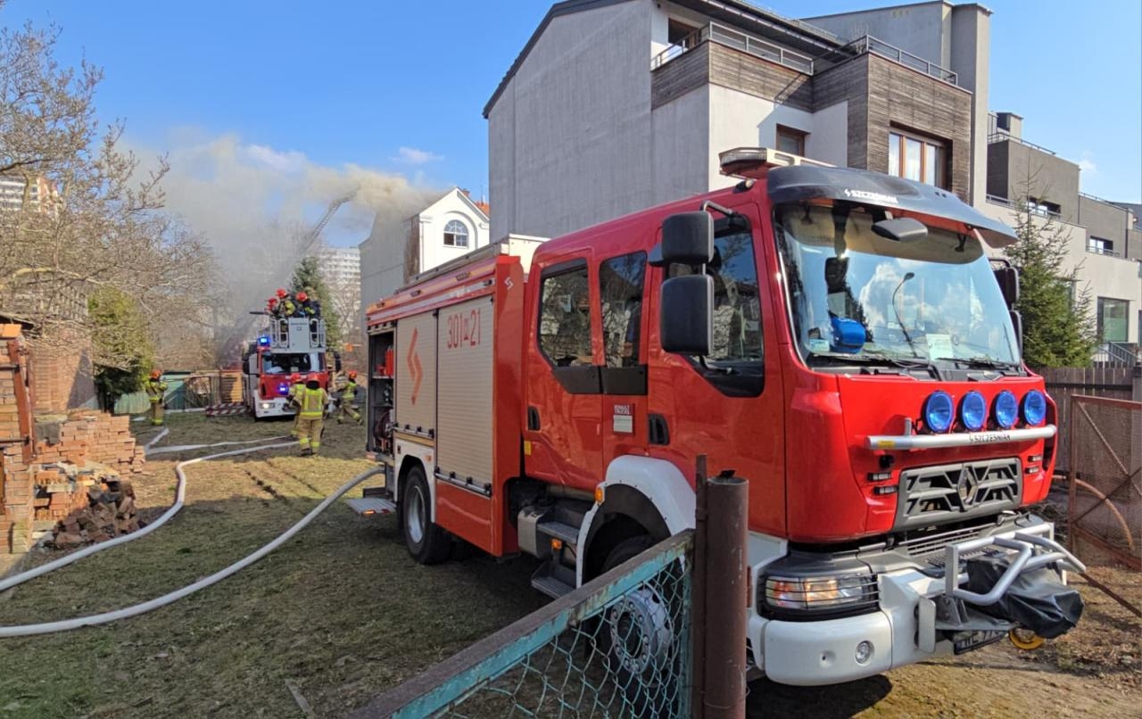 pożar willi na Bielanach | fot. Komenda Miejska PSP m.st. Warszawy